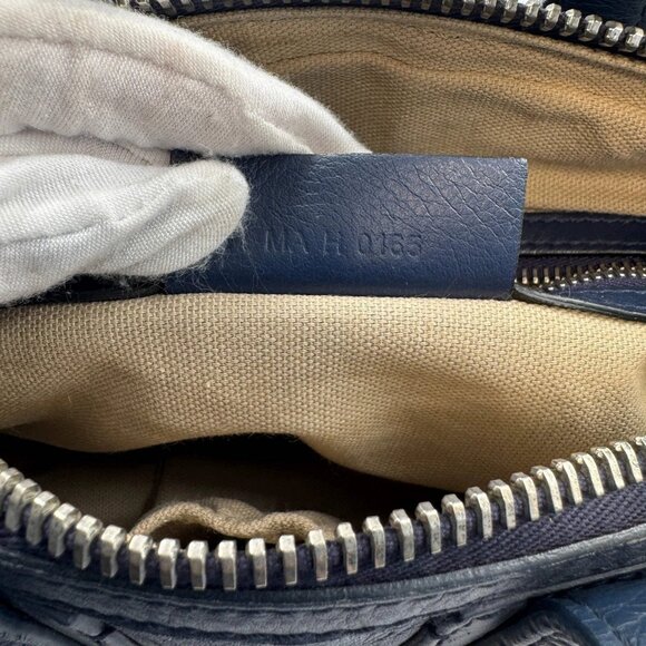 GIVENCHY Pebbled Calfskin Small Nightingale Navy - Picture 7 of 7